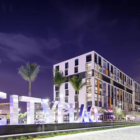 Holiday Inn Miami-Doral Area By Ihg-3